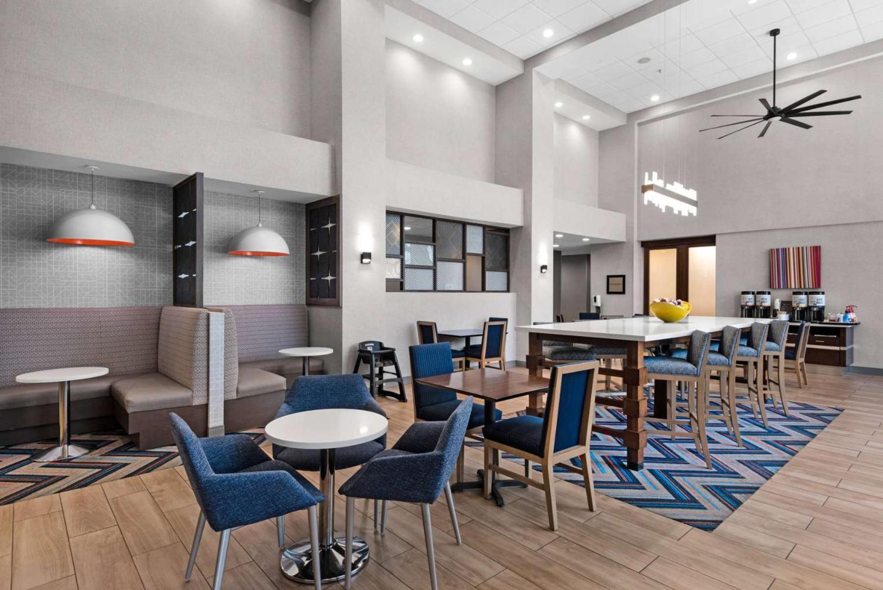 Hampton Inn & Suites Pensacola I-10 N At University Town Plaza Екстериор снимка