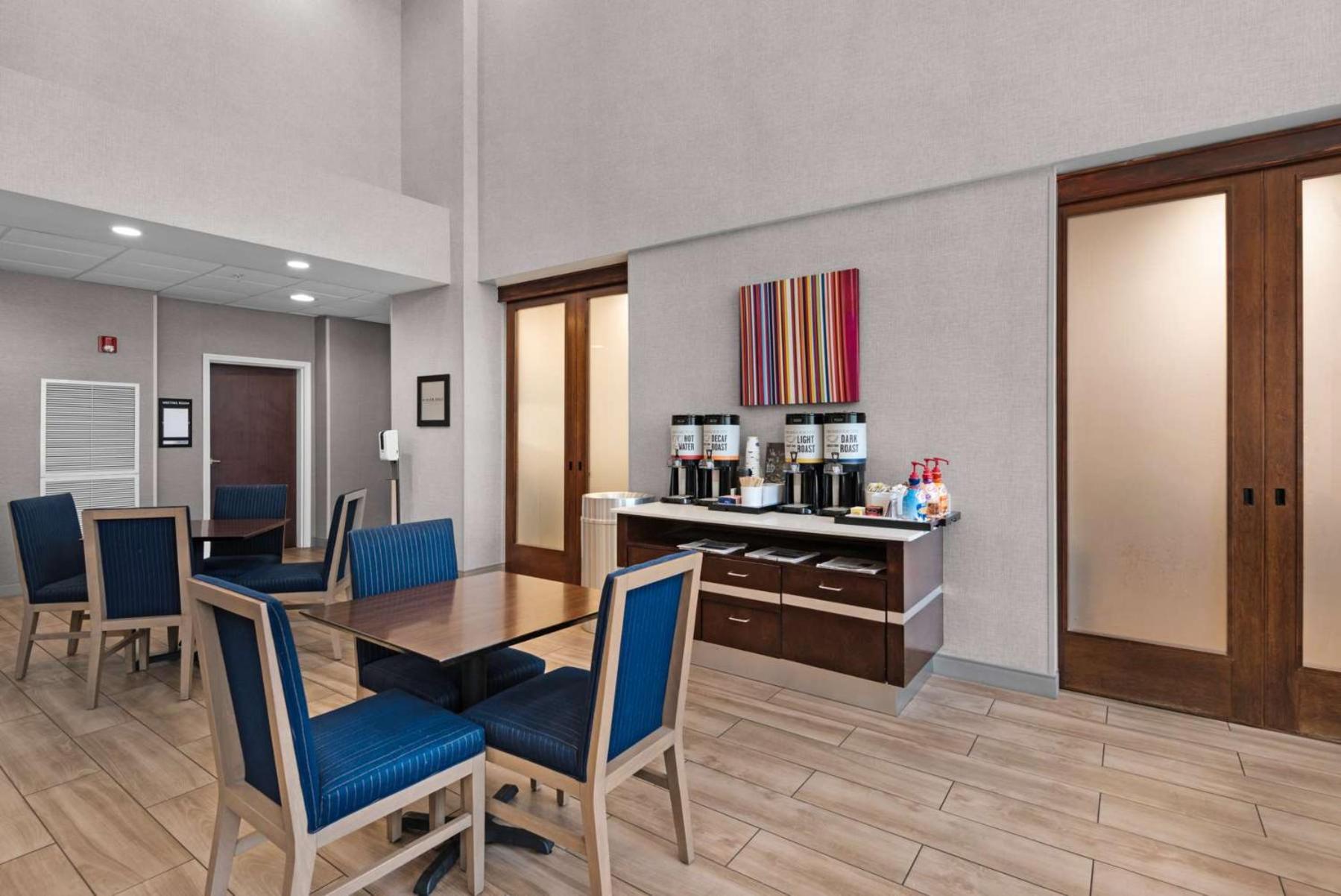 Hampton Inn & Suites Pensacola I-10 N At University Town Plaza Екстериор снимка