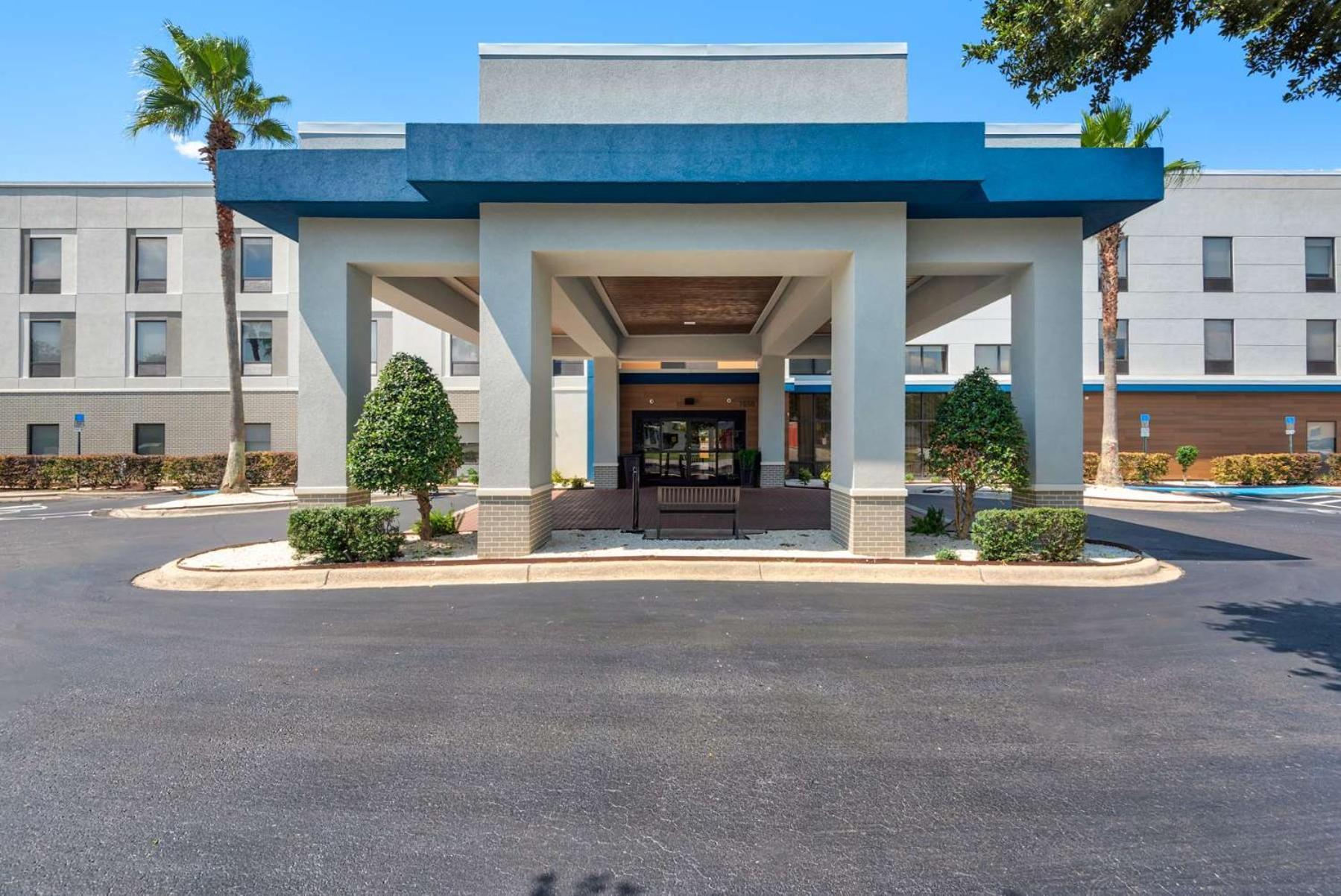 Hampton Inn & Suites Pensacola I-10 N At University Town Plaza Екстериор снимка