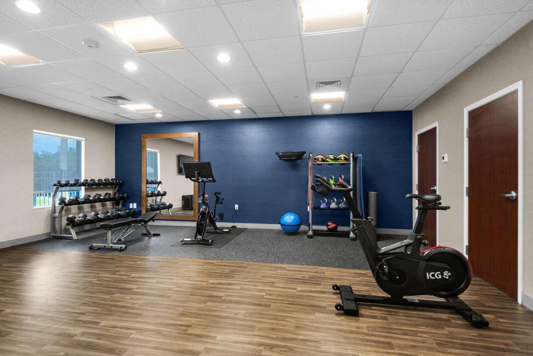 Hampton Inn & Suites Pensacola I-10 N At University Town Plaza Екстериор снимка