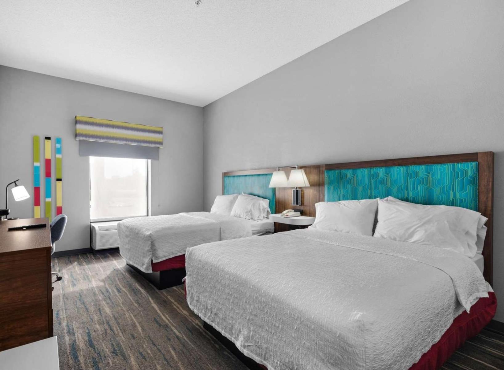 Hampton Inn & Suites Pensacola I-10 N At University Town Plaza Екстериор снимка