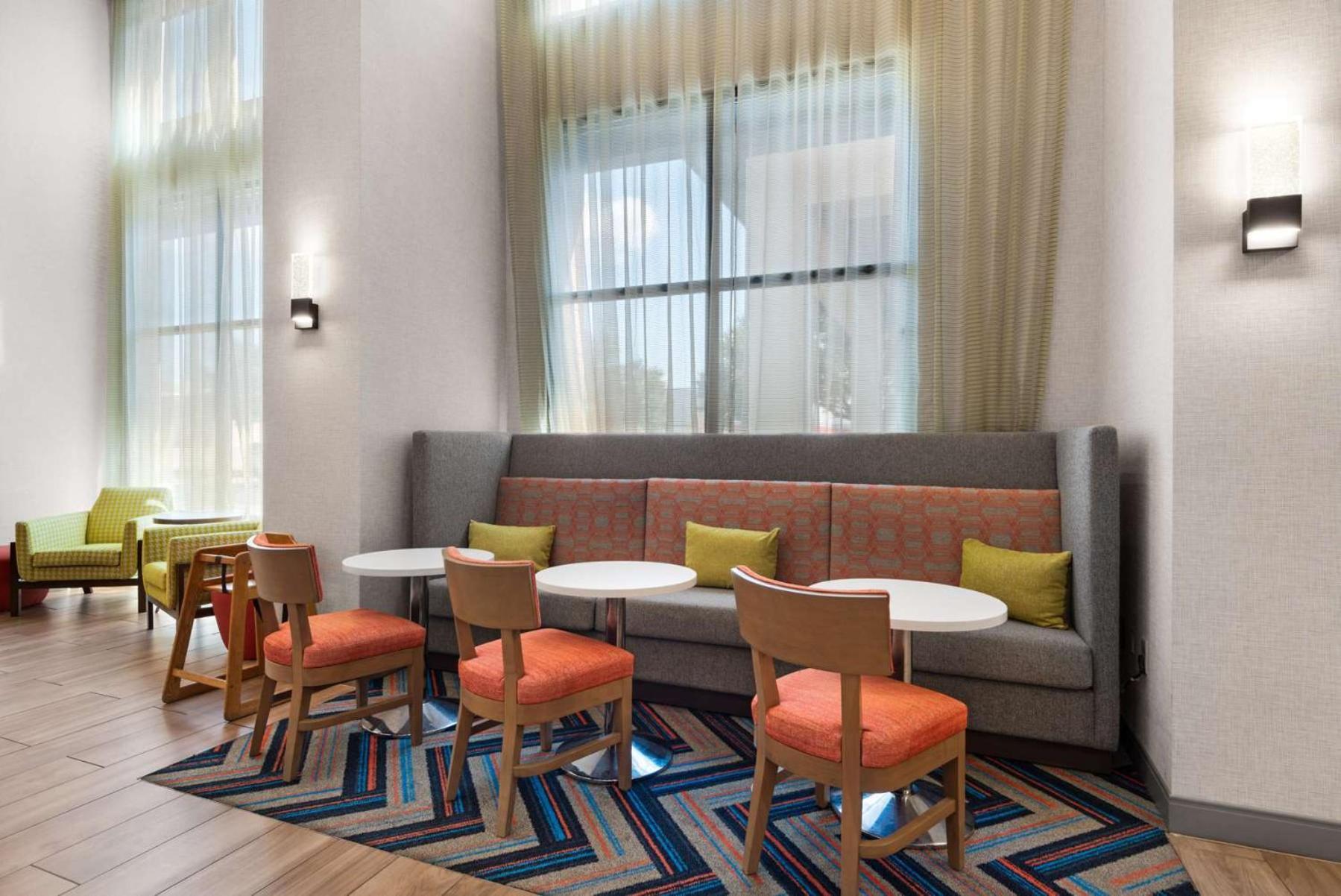 Hampton Inn & Suites Pensacola I-10 N At University Town Plaza Екстериор снимка