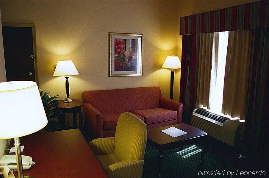 Hampton Inn & Suites Pensacola I-10 N At University Town Plaza Стая снимка
