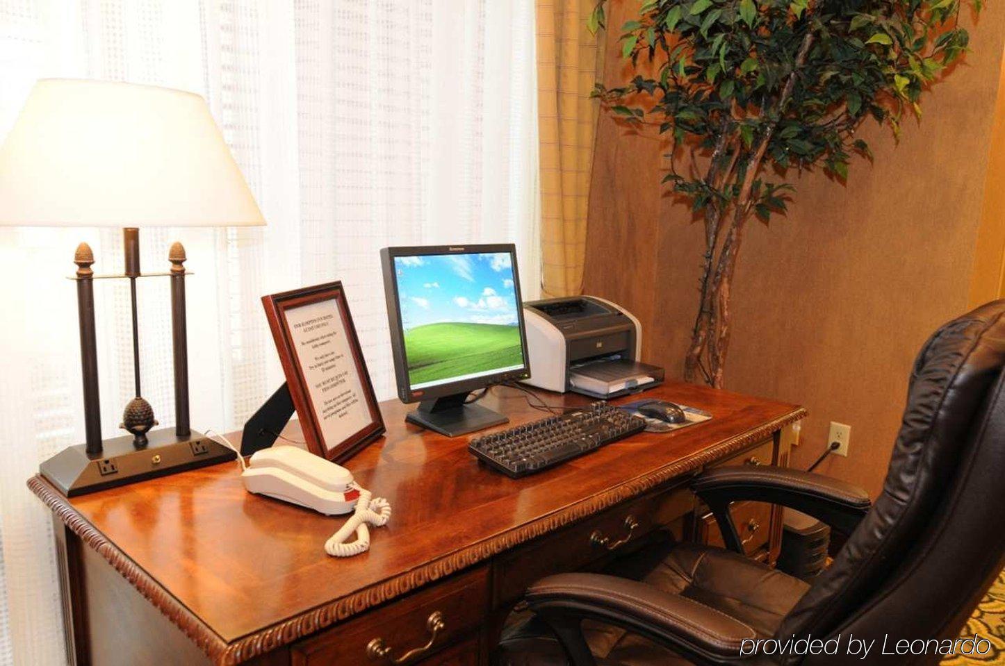 Hampton Inn & Suites Pensacola I-10 N At University Town Plaza Екстериор снимка